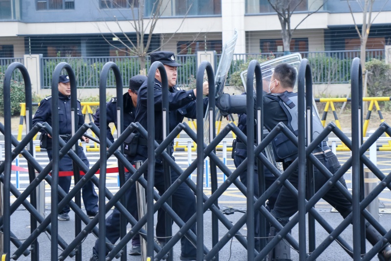 f409e451831c4bf88a7c32fa2201239f.jpg f409e451831c4bf88a7c32fa2201239f.jpg