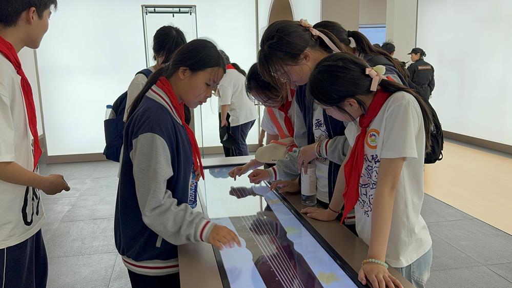 474021c4d2064e41ba591315a96c5512.jpg 474021c4d2064e41ba591315a96c5512.jpg